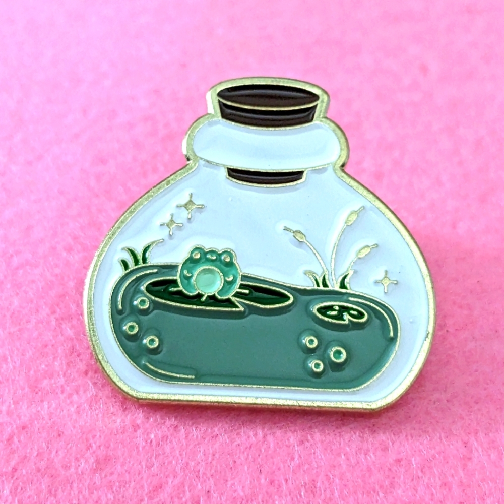 Frog in a Bottle Pin 🐸